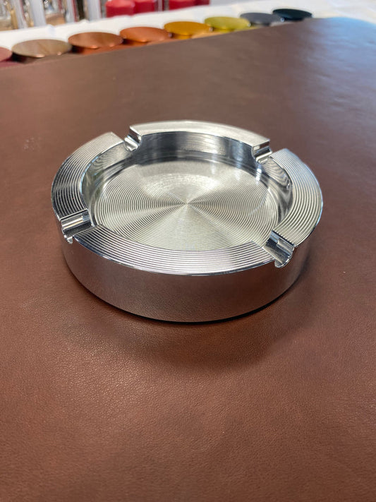 METAL CIGAR ASHTRAY